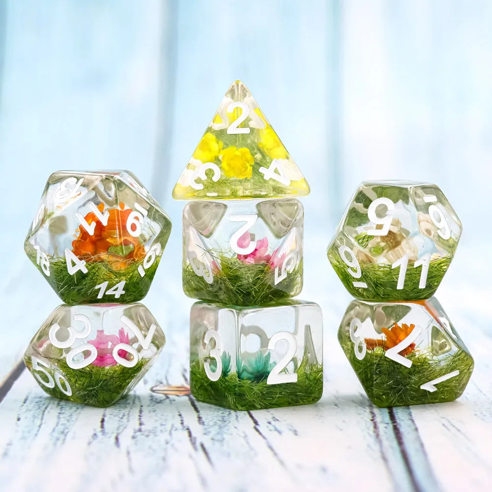 Blossom Inclusion Dice Dice 7pcs Dice Set | Gear Gaming Fayetteville