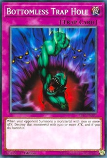 Bottomless Trap Hole [Starter Deck: Link Strike] [YS17-EN037] | Gear Gaming Fayetteville