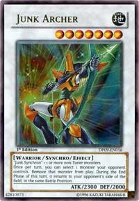 Junk Archer [Duelist Pack 9: Yusei 2] [DP09-EN016] | Gear Gaming Fayetteville